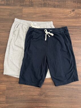 Muji Men's Athletic Drawstring Shorts in Navy and Light Gray